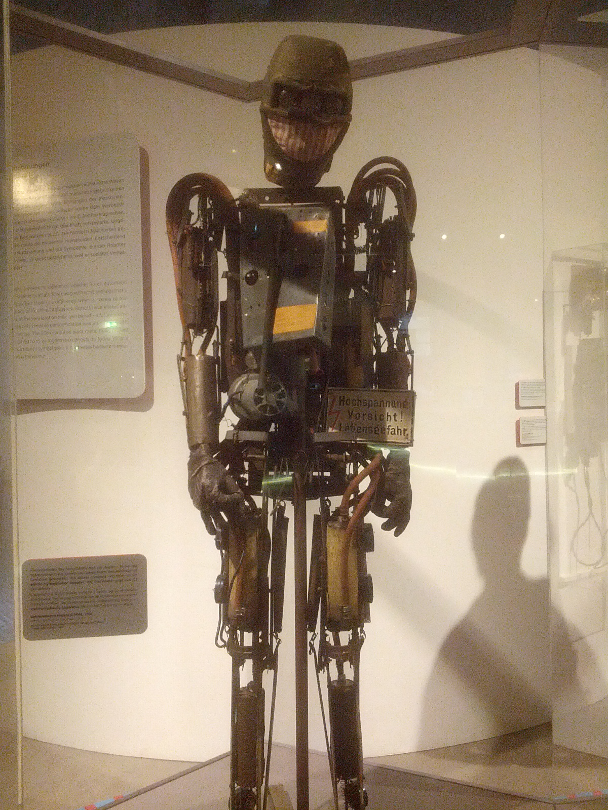 REALLY creepy robot