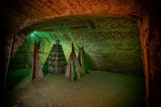 Some promo pics of TRAP.