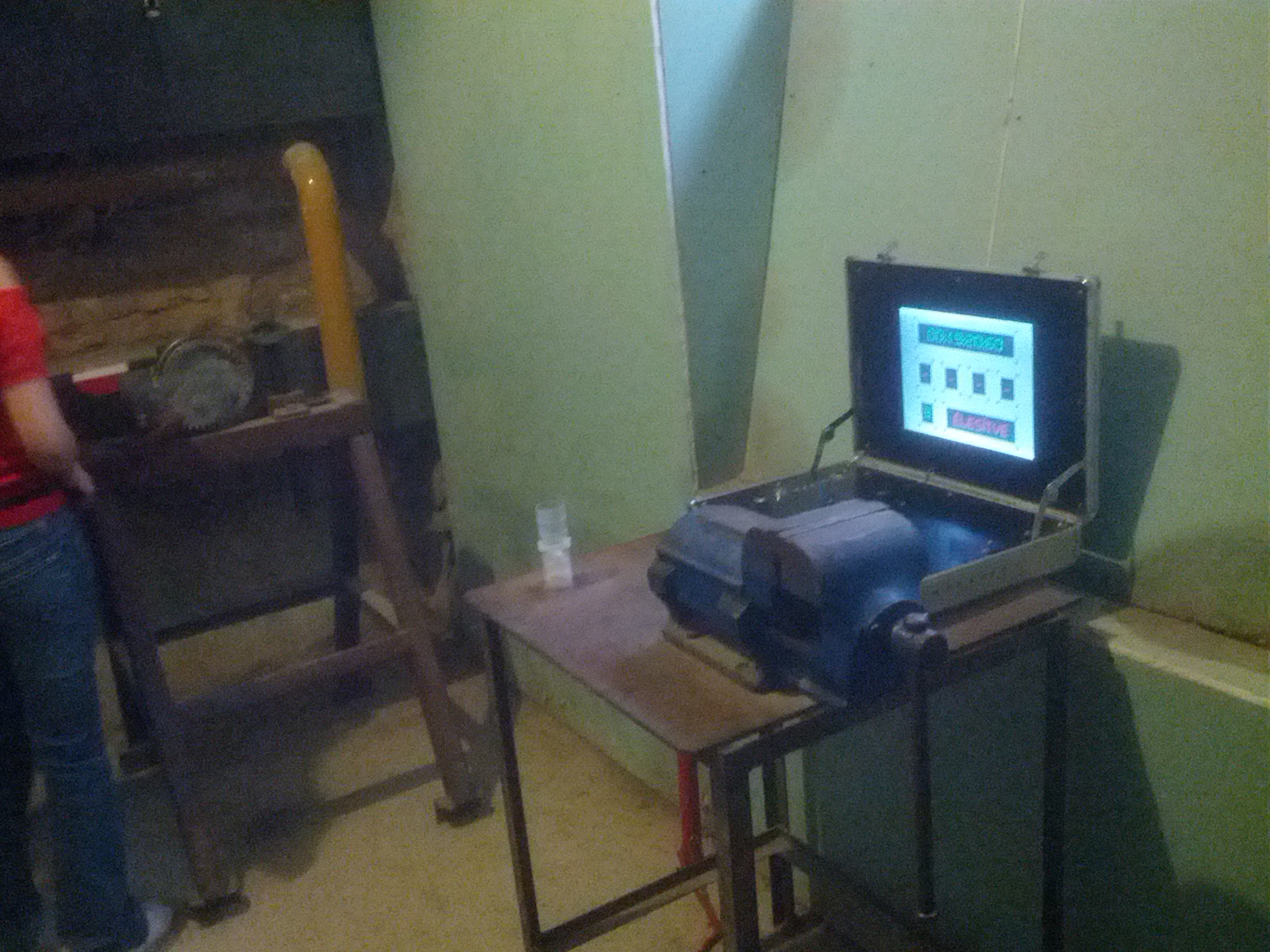 The bomb room! Oooh scary.